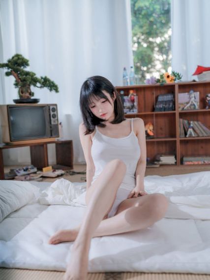 成人女人爽到高潮的av在线_720电影完整版