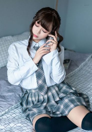 白丝袜美女露尿口蜜桃视频_BD高清完整版播放