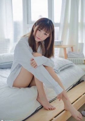 18禁白丝超短裙自慰喷水_蓝光手机在线观看